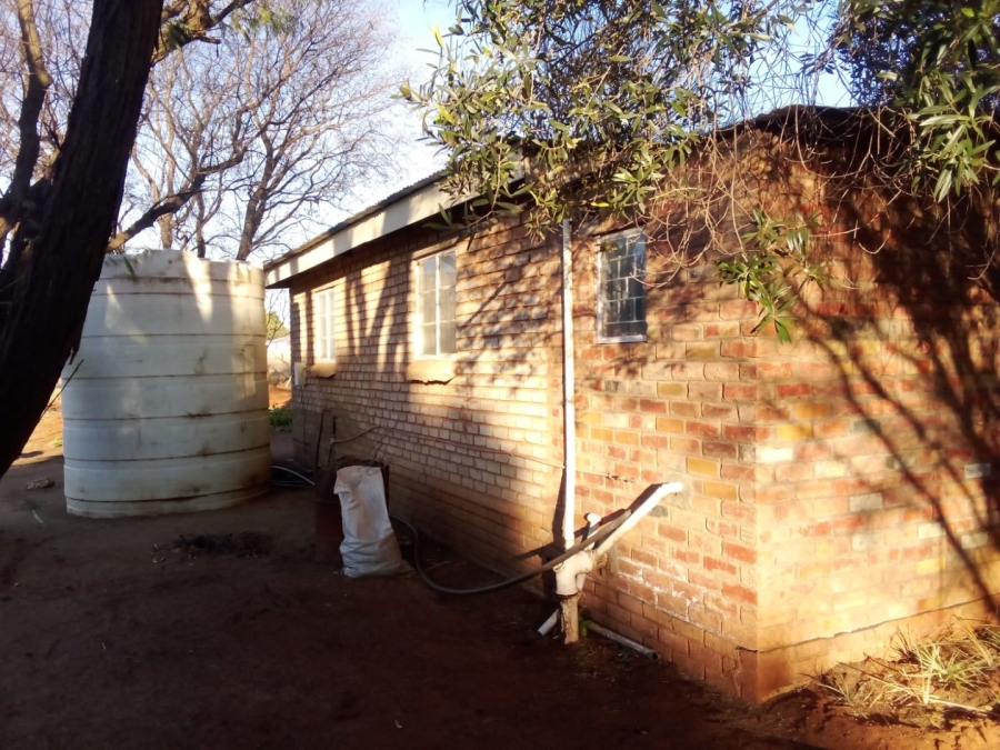 4 Bedroom Property for Sale in Petrusburg Free State